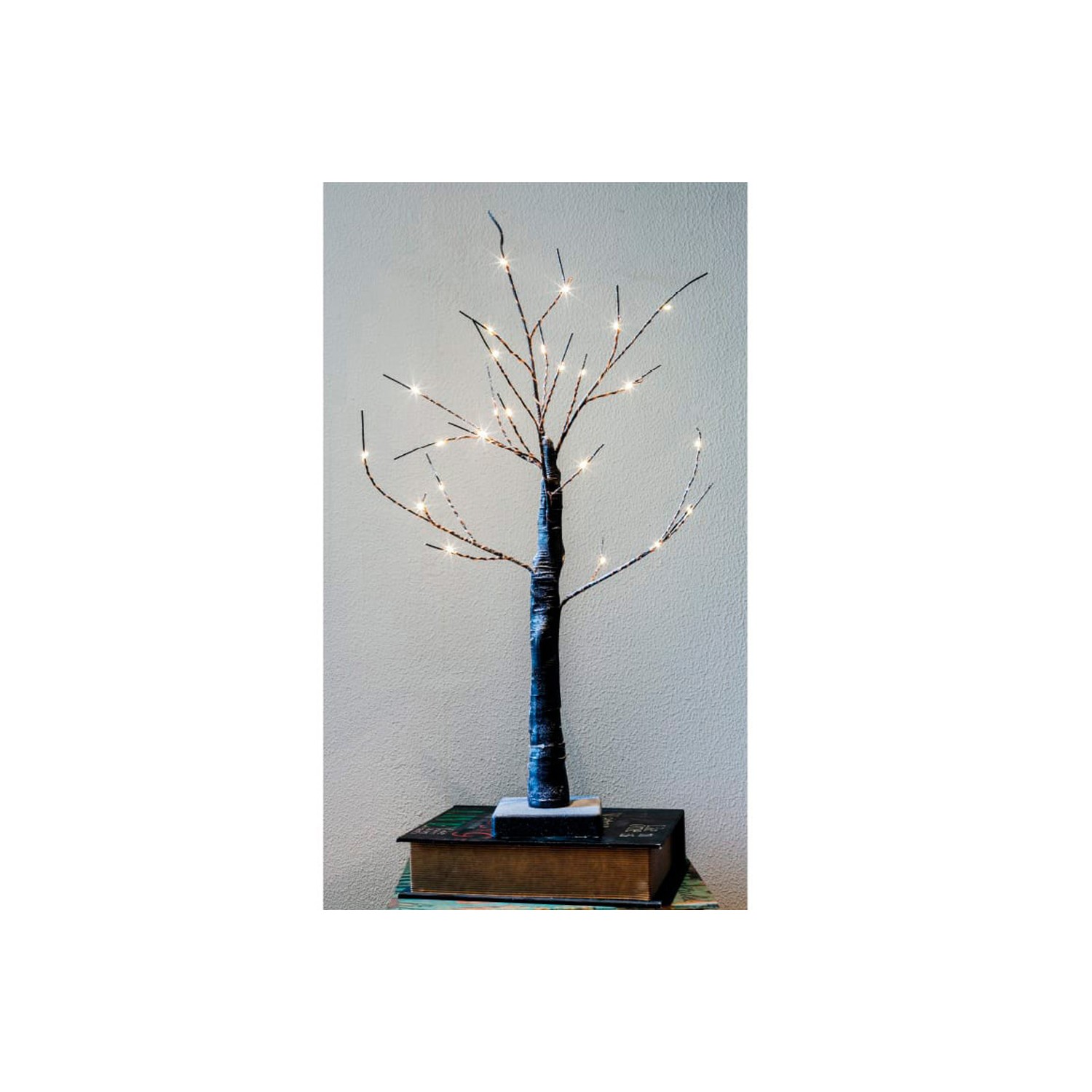 Árbol iluminado 60cm 24 leds calidos a pilas 3xaaa