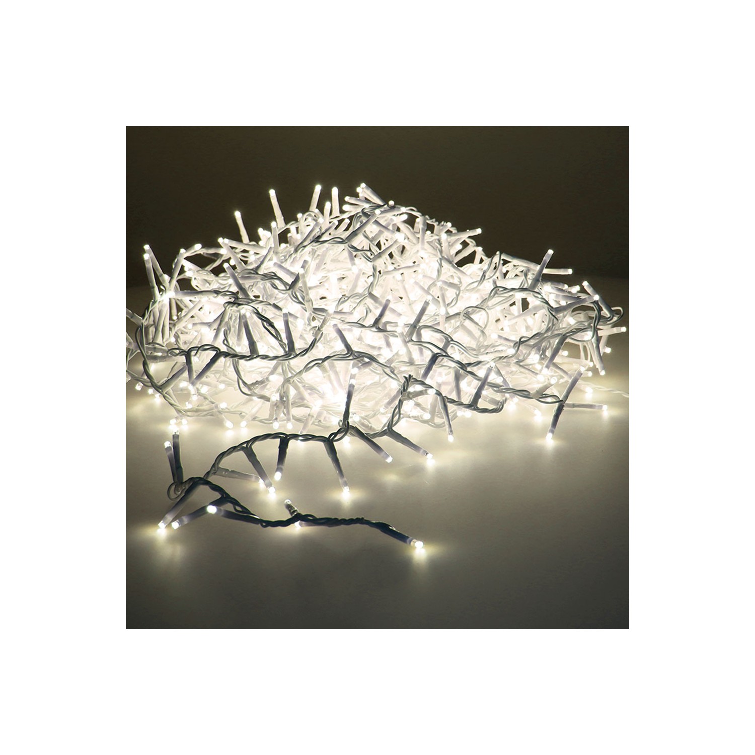 Guirnalda led compact parpadeante blanco calido 750 leds cable transparente 21m